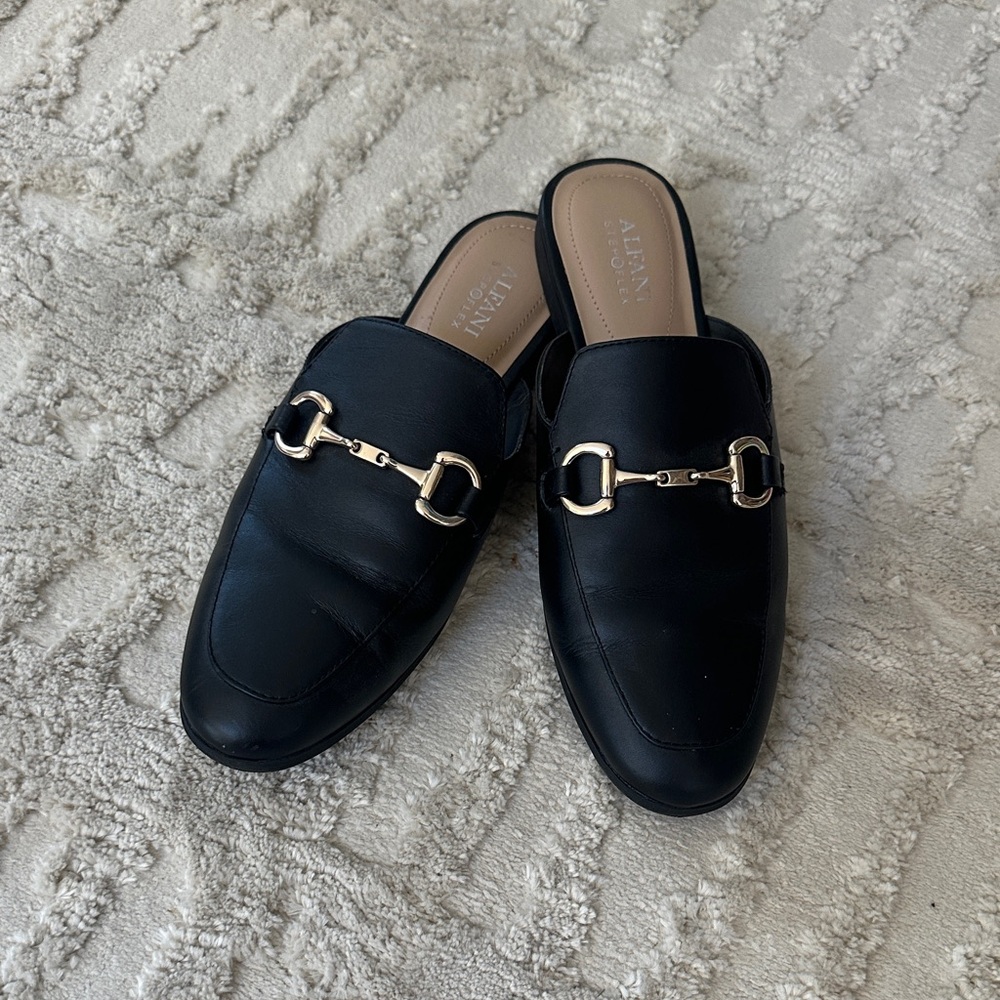 Alfani Mules